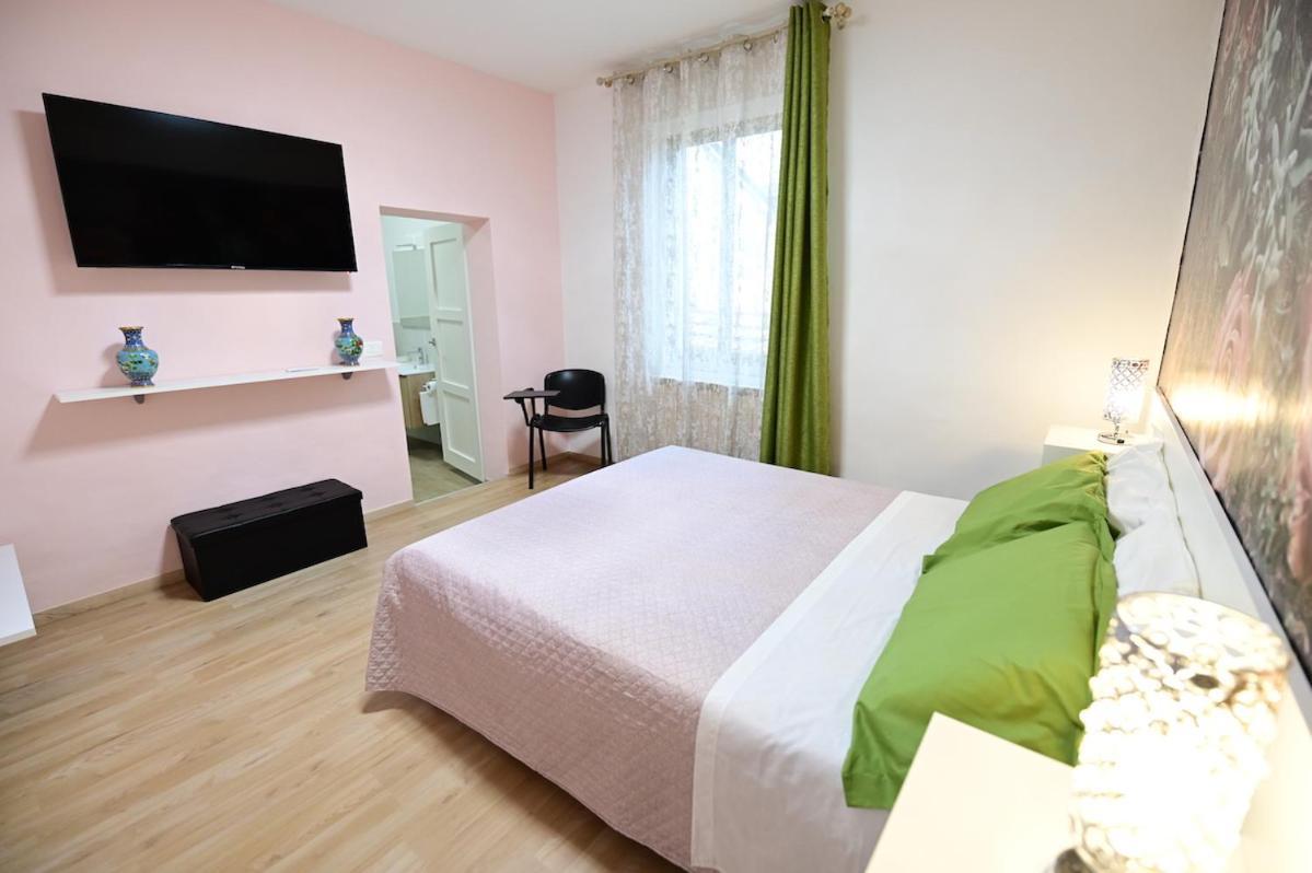 La Casa Di Odessa Bed and Breakfast Arcevia Buitenkant foto